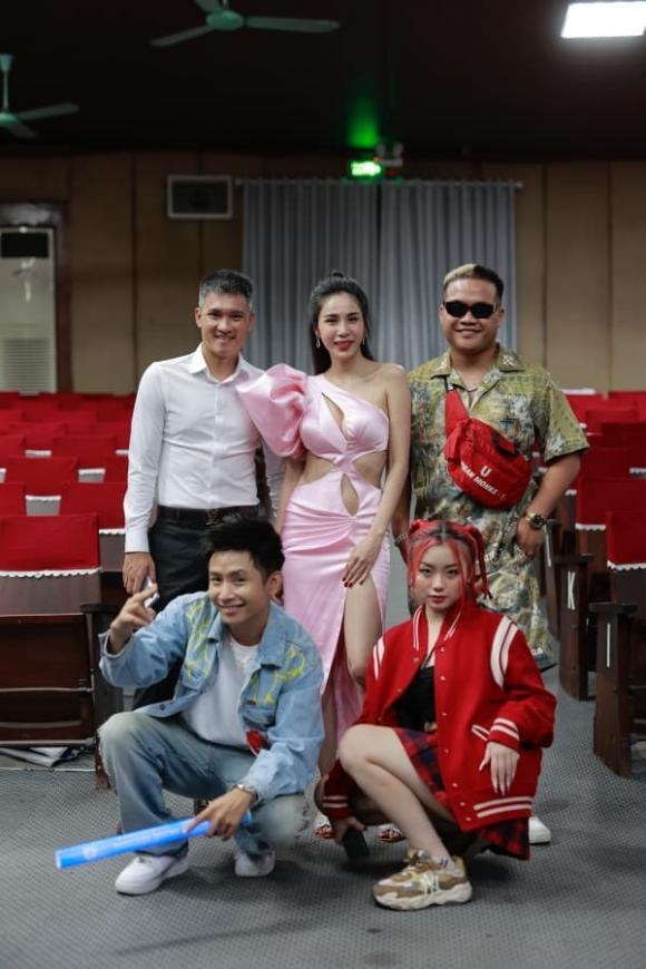 Thủy Tiên xuất hiện gầy rộc sau phát ngôn tự vả về SEA Games-1