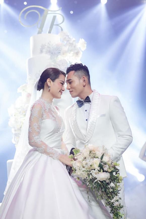 Ly Binh revealed his relationship with his biological father and step-daughter Phuong Trinh Jolie's grandmother-1