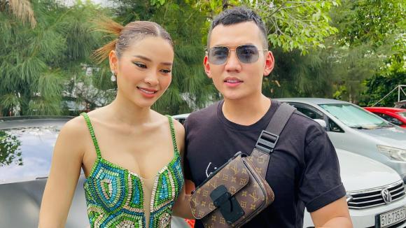 Ly Binh revealed his relationship with his biological father and step-daughter Phuong Trinh Jolie's grandmother-3