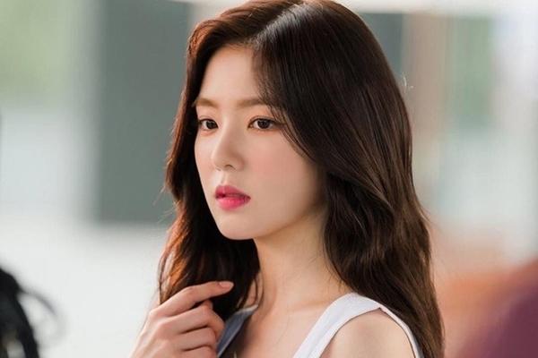 Người sinh vào 3 khung giờ tượng trưng cho Phúc - Lộc - Thọ: Số đỏ như son, 3 đời phú quý-3