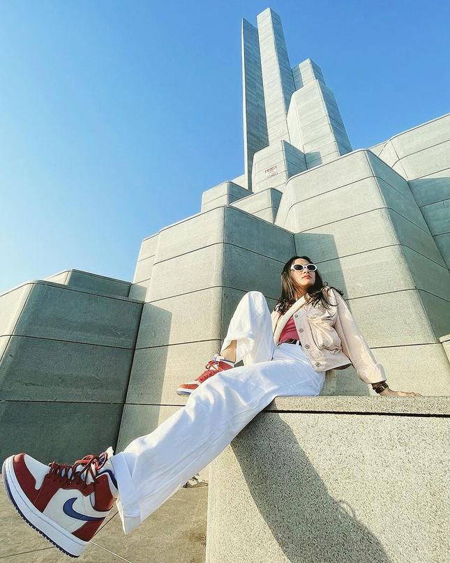 Phú Yên: Tọa độ sống ảo đẹp như phim giữa thành phố hoa vàng cỏ xanh-6