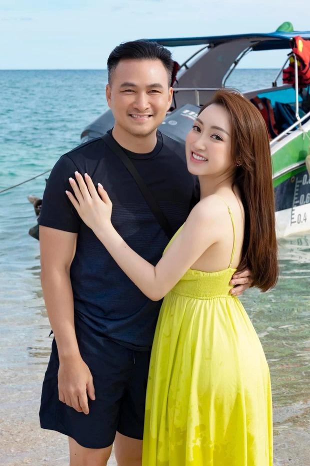 Chi Bao's wife released emotional photos, the spotlight poured on Truong Ngoc Anh-2