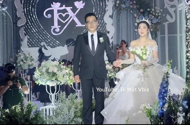 Chồng hiếm hoi đi tiệc cùng Bảo Thy, hóa ra vì ngày vui Vua cá Koi-3