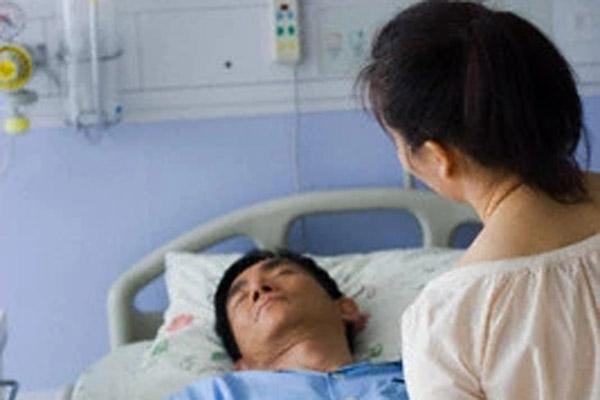 Sợ con trai ế không thể cưới vợ, bố mang 20 sổ đỏ đến tuyển dâu-2