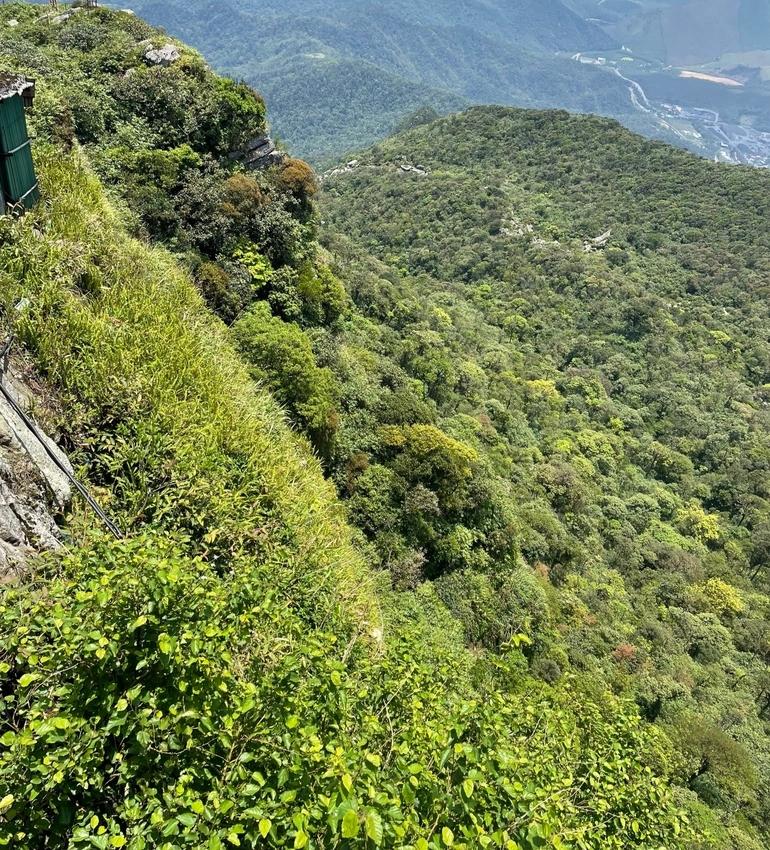 Người phụ nữ thoát chết hy hữu sau 7 ngày rơi vực sâu Yên Tử-1