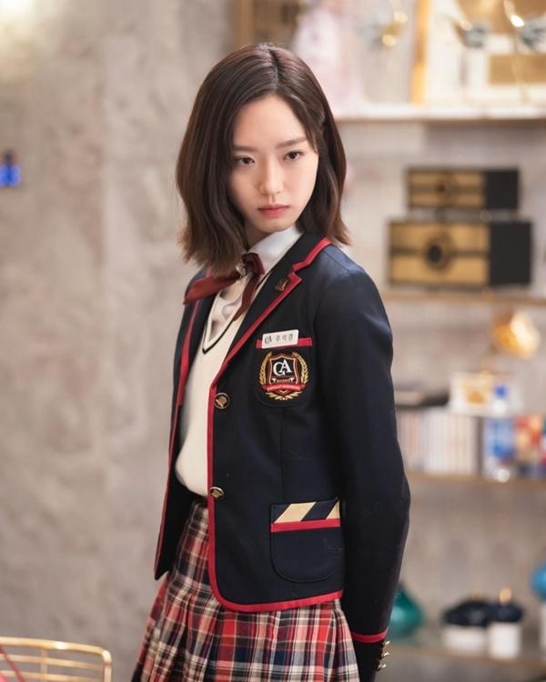 5 phản diện giật đẹp spotlight nữ chính: có cô cướp chồng vẫn được khen-11