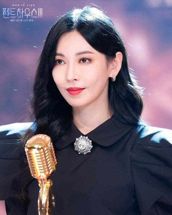 5 phản diện giật đẹp spotlight nữ chính: có cô cướp chồng vẫn được khen-16