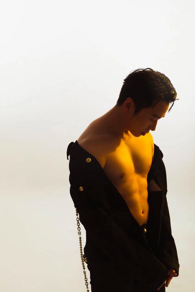 Karik khoe 6 múi liền bị chính bố đẻ dìm hàng ê chề-5