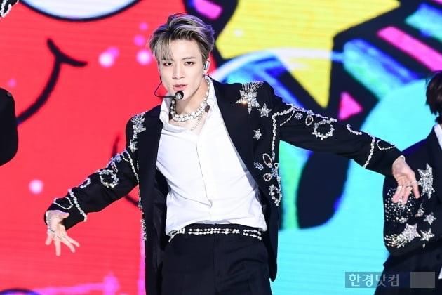 7 idol Kpop được coi là bậc thầy sân khấu khiến khán giả bị mê hoặc-4