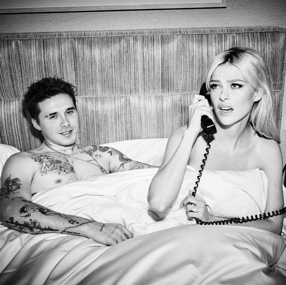 Vợ chồng Brooklyn Beckham xả ảnh giường chiếu sau siêu đám cưới-1