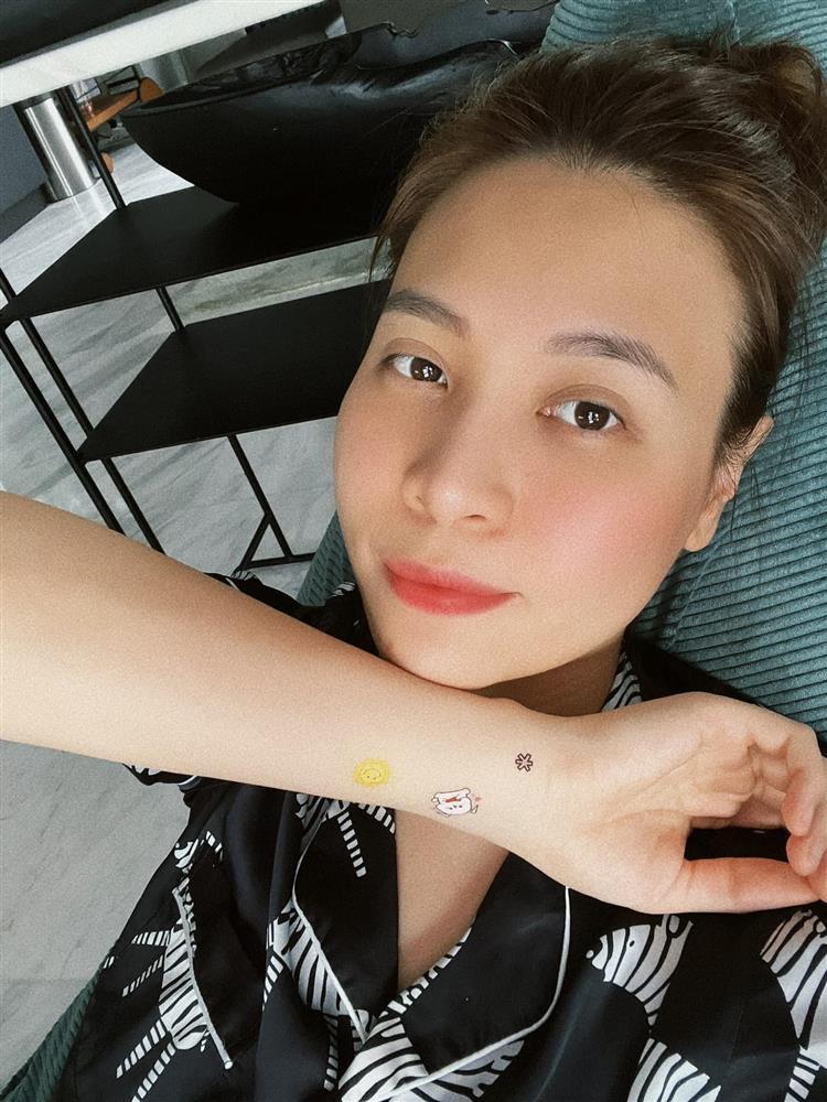 Sao Việt hôm nay 4/5: Minh Tiệp tìm ra người khều chân, móc ví-2