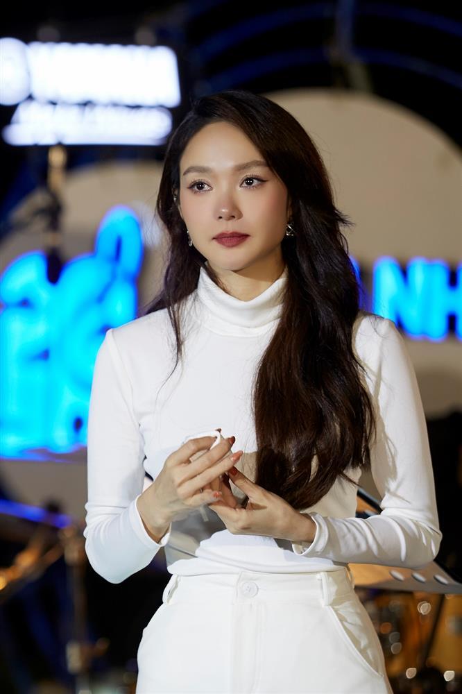 Minh Hằng xúc động bật khóc khi nhắc đến chồng sắp cưới-3