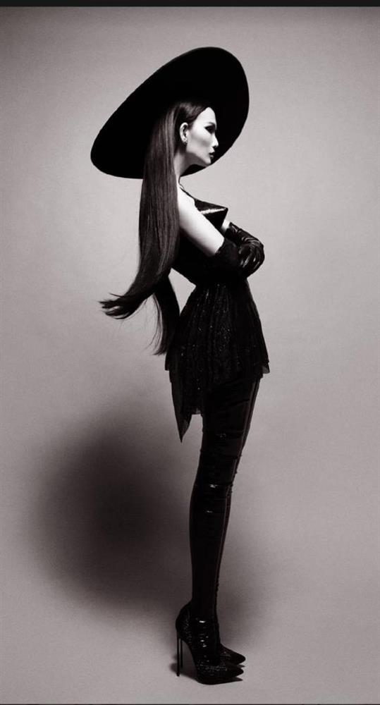 Anh Thư bán nude, bó chịt tuổi 40: Ảnh cam thường ra sao?-11