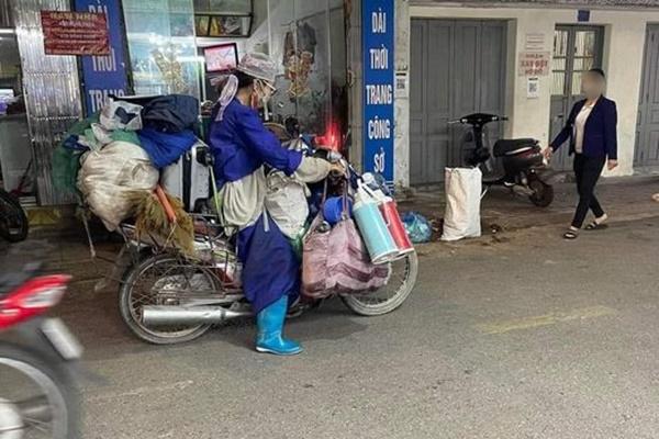 The saint stole Bella into the car, roaming in Hai Duong