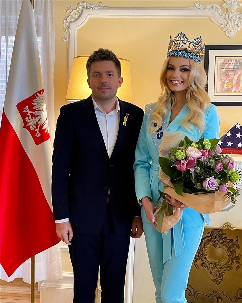 Miss World 2021 đẹp lu mờ Miss Supranational 2021-11