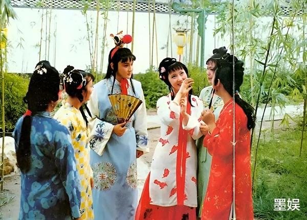 Hậu trường bí mật của Hồng Lâu Mộng 1987-17