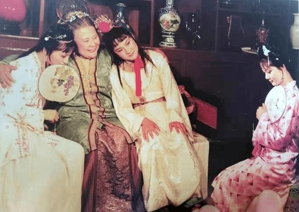 Hậu trường bí mật của Hồng Lâu Mộng 1987-24