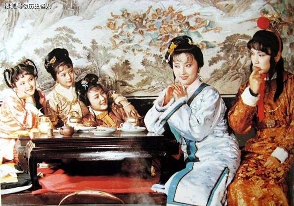 Hậu trường bí mật của Hồng Lâu Mộng 1987-25