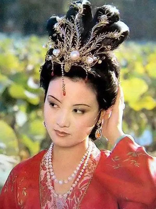 Hậu trường bí mật của Hồng Lâu Mộng 1987-27