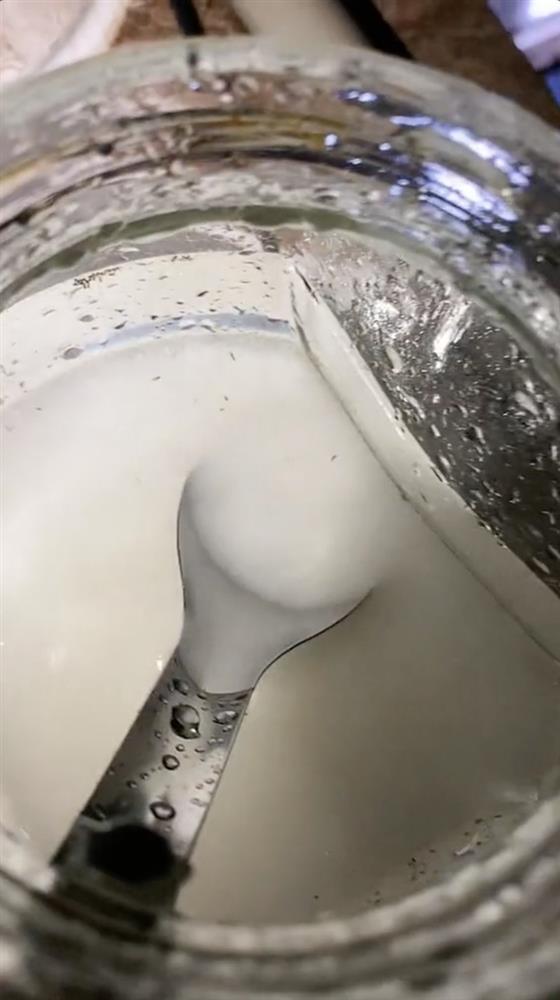 Mang đường ra phơi nắng đuổi kiến, chàng trai nhận cái kết rớt nước mắt-3