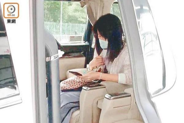 Nàng Cát Tường gia thế giàu sang, bỏ ngoài tai đàm tiếu yêu phi công trẻ-5