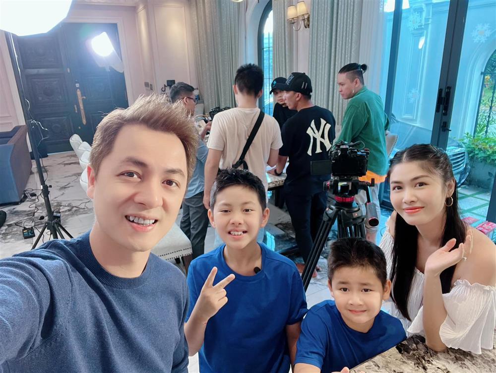 Sao Việt hôm nay 5/5: Hiếu Hiền nhận dậy thì không thành công-2