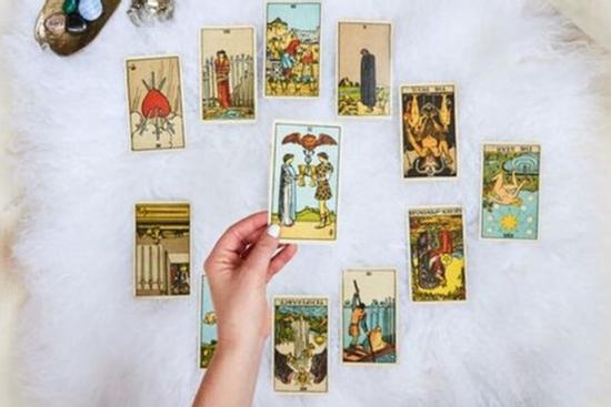 Bói bài Tarot thứ 7 ngày 7/5/2022: Cãi nhau vô lý