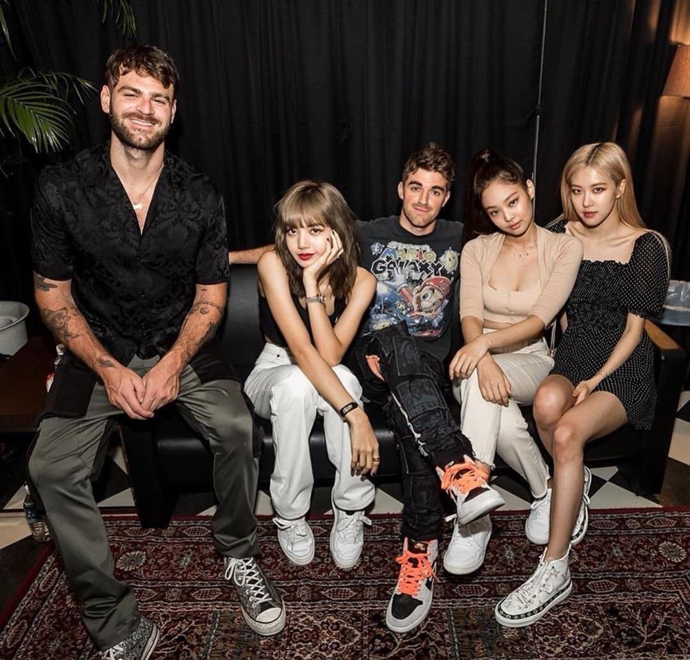 Triệu Lộ Tư trả bài Rosé, có thoát kiếp mặc hàng hiệu như hàng chợ?-4