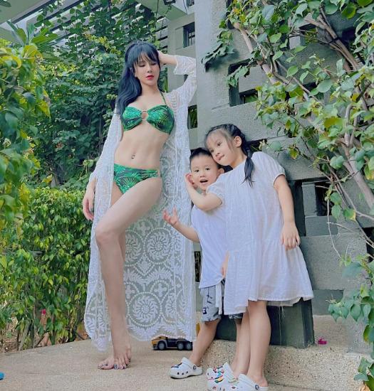 Kiểu áo tắm được dàn mỹ nhân Việt mê mẩn mới chớm hè-1