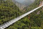 Cầu treo xuyên núi cao nhất thế giới giúp thời gian di chuyển còn 1 phút-2