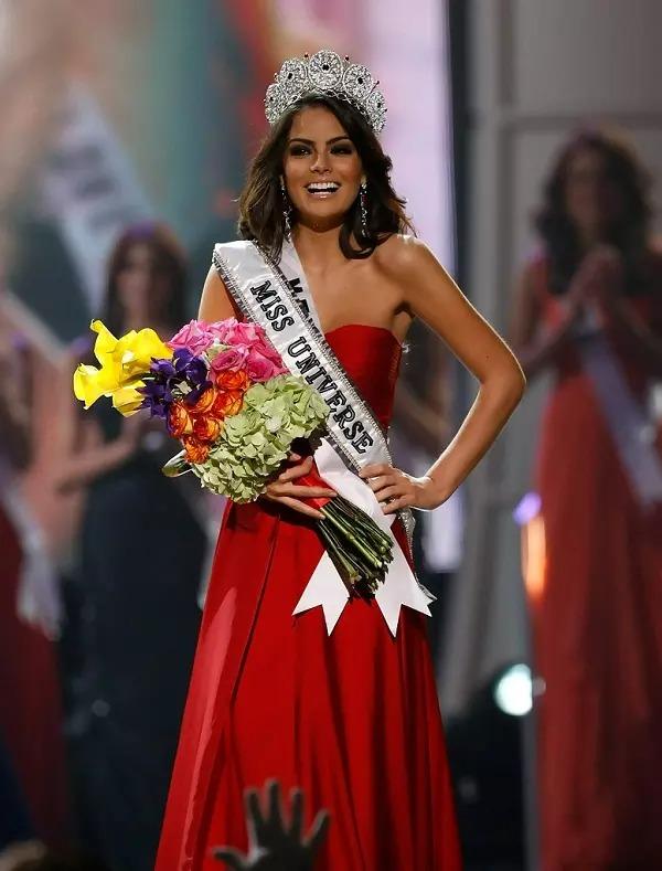 2 Miss Universe hội ngộ: Thời Donald Trump hay thời IMG đỉnh hơn?-7