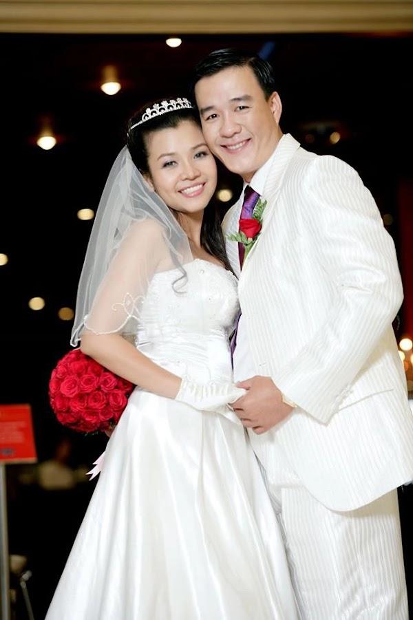 Ex-wife is heartbroken to see the royal wedding of the Koi fish king and Ha Thanh Xuan-3