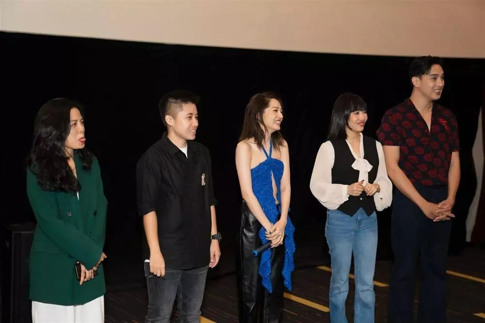 Bảo Anh liên tiếp lộ vòng 1 phẳng lỳ, vẻ sexy ngày xưa đâu rồi?-8