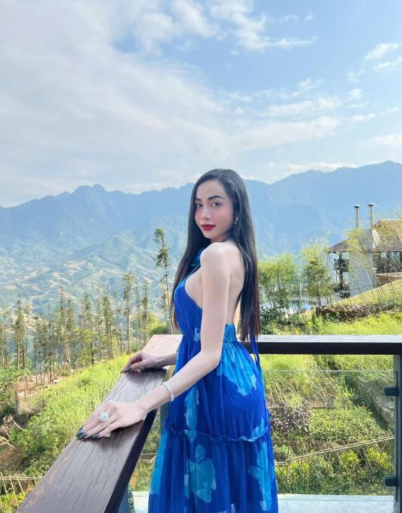 Lệ Quyên thả rông vòng 1 trễ nải - Lương Thu Trang nay sexy lạ hoắc-9