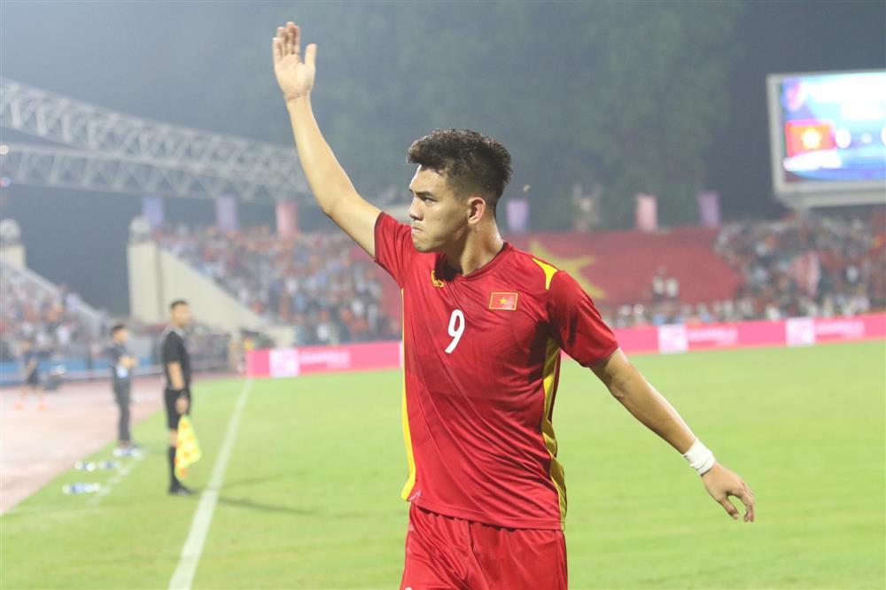 Ảnh ăn mừng CHẤT của Tiến Linh khi mở tỷ số cho U23 Việt Nam-3