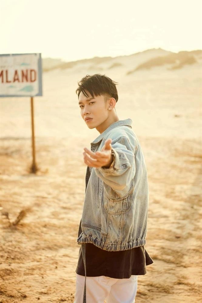 Công ty Sơn Tùng có ngay động thái ngầm khẳng định Kay Trần vẫn trực thuộc?-4