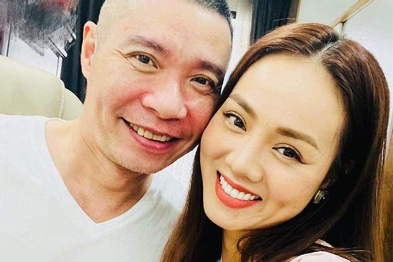 Vợ 3 NSND Công Lý bị 'tấn công': Chồng ốm mà còn mắt xanh mỏ đỏ