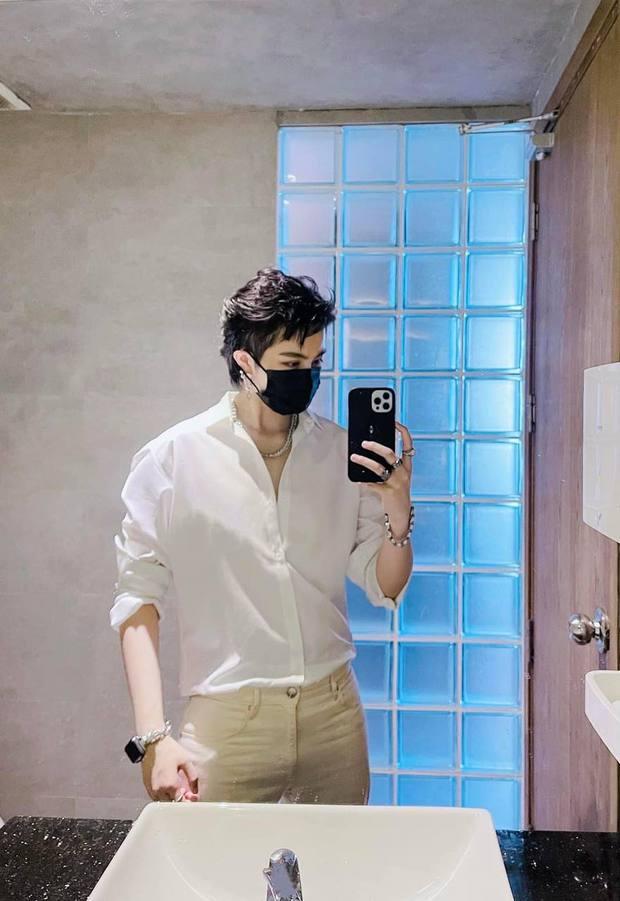 Gil Lê mặc sơ mi vạm vỡ khác nào soái ca Hàn Quốc-1