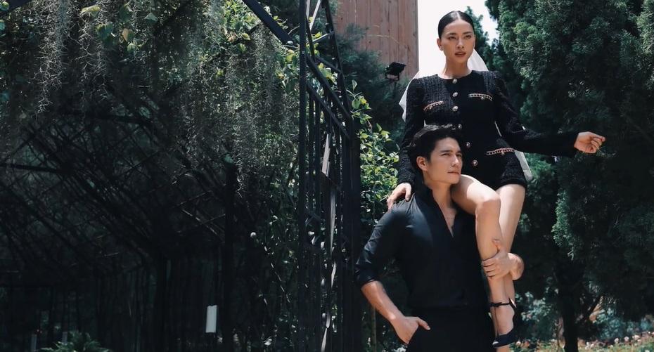 Cô dâu Ngô Thanh Vân lộ cả phụ tùng lẫn hình xăm-8