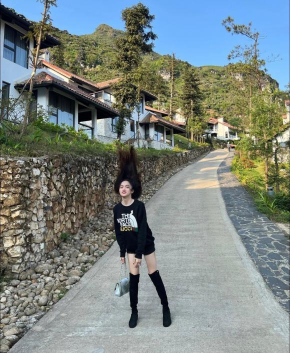 Hương Giang hướng dẫn cách chụp hình tự nhiên lầy nhất quả đất-2