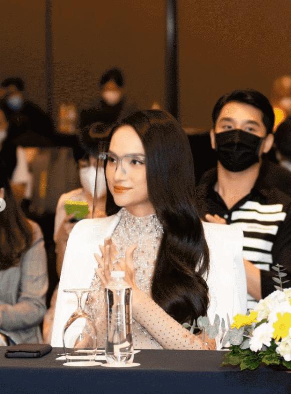 Hương Giang hướng dẫn cách chụp hình tự nhiên lầy nhất quả đất-10