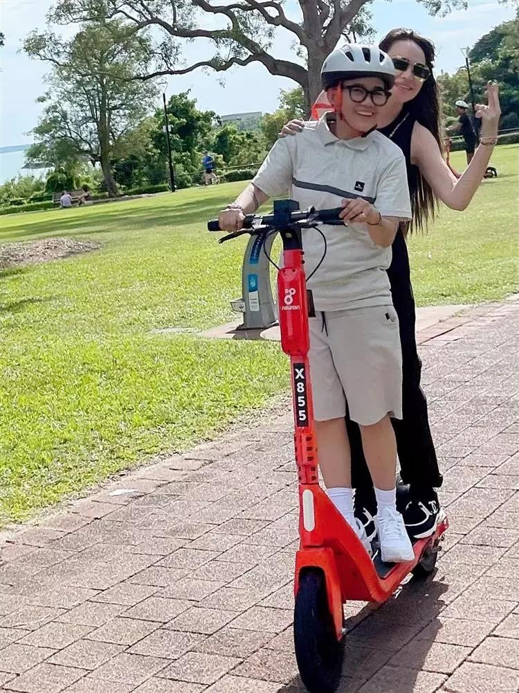 Thiều Bảo Trang có tình mới sau chia tay Phương Uyên?-5