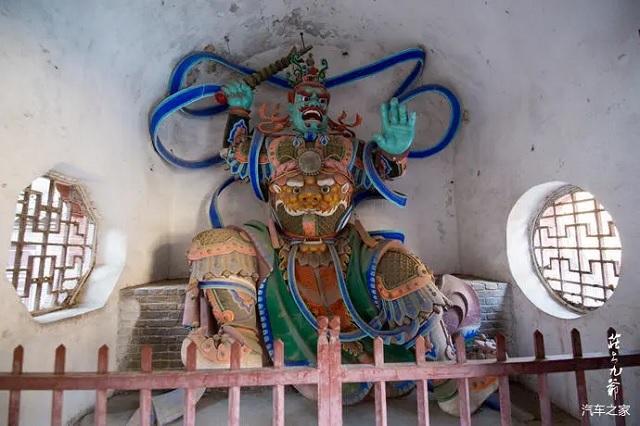 Thót tim ngôi chùa cổ cheo leo xuất hiện ở phim Ngọa Hổ Tàng Long-6