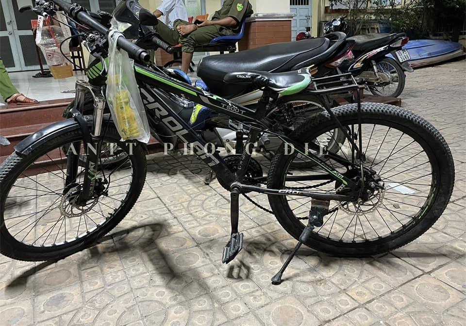 Vượt 200km gặp chị người yêu, cậu em 9x nhận cái kết phũ thật sự-8