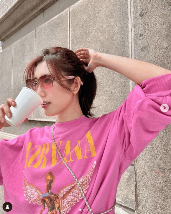 Thúy Ngân khiến fan xót xa với đôi tay bầm dập không rõ lý do-5