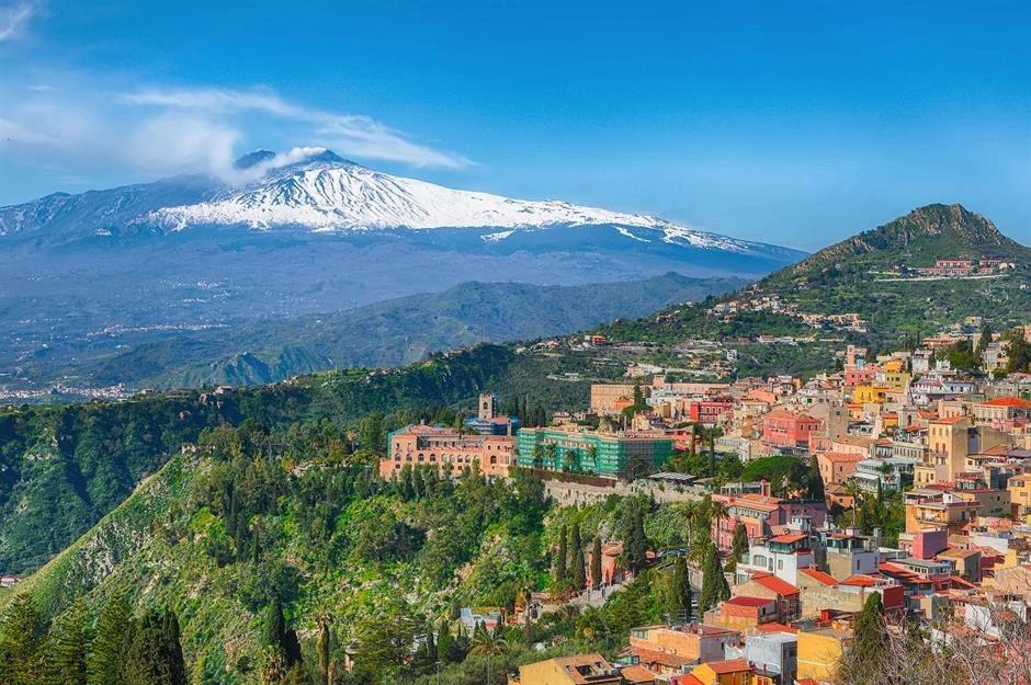 8 ngọn núi lửa nổi tiếng nhất thế giới-2