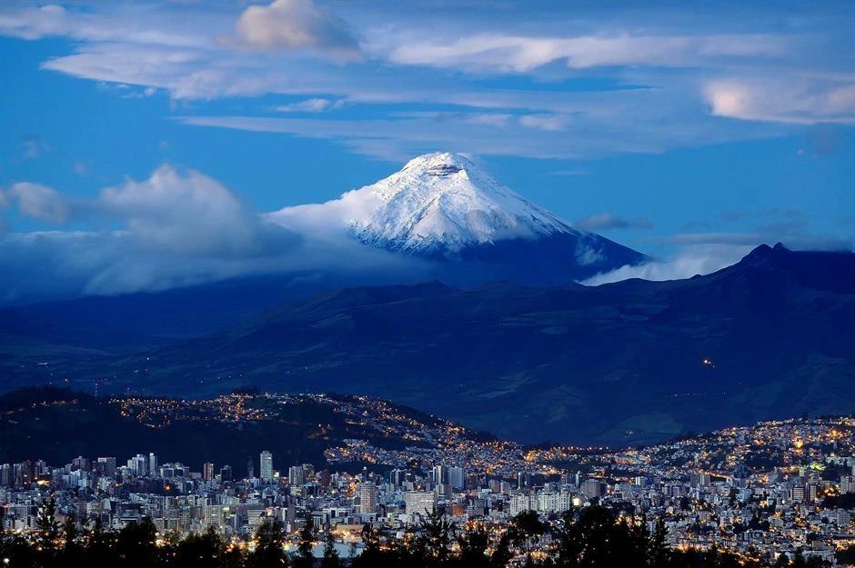 8 ngọn núi lửa nổi tiếng nhất thế giới-5