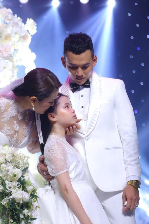 Phương Trinh Jolie xúc động khi nhận tin nhắn của con gái 9 tuổi-2