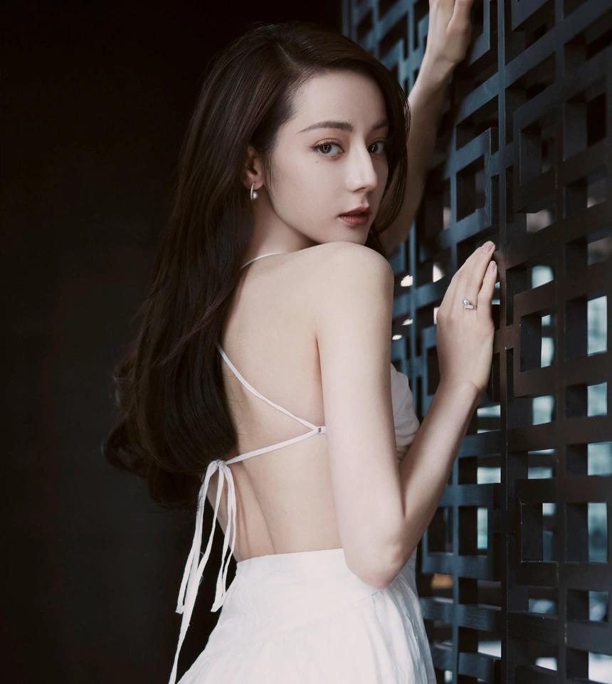 Diễn viên Trung Quốc bị cấm nhận cát-xê bằng tiền mặt-1