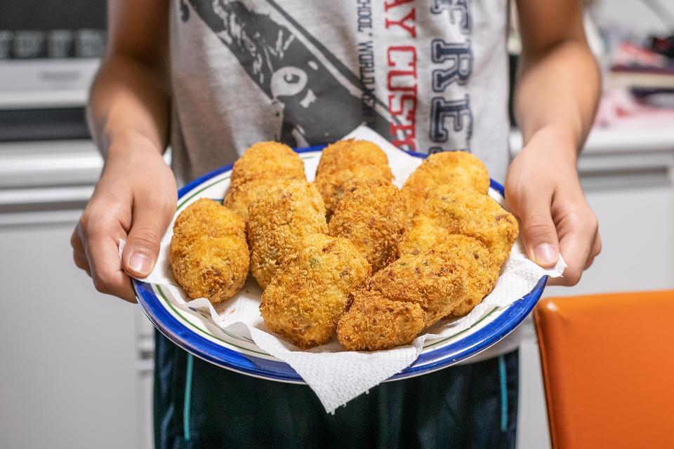 Bánh thịt bò ngon tới mức khách chấp nhận đợi cả chục năm-4